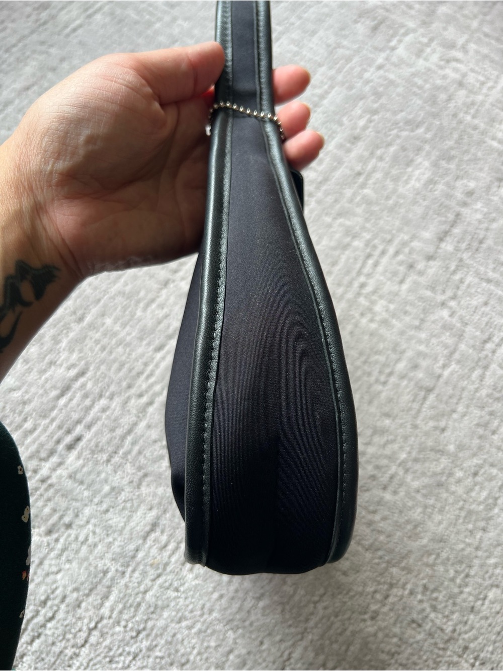 Coach Vintage #6202 Mini Ergo Black Neoprene Bag (1998) - Picture 6 of 16